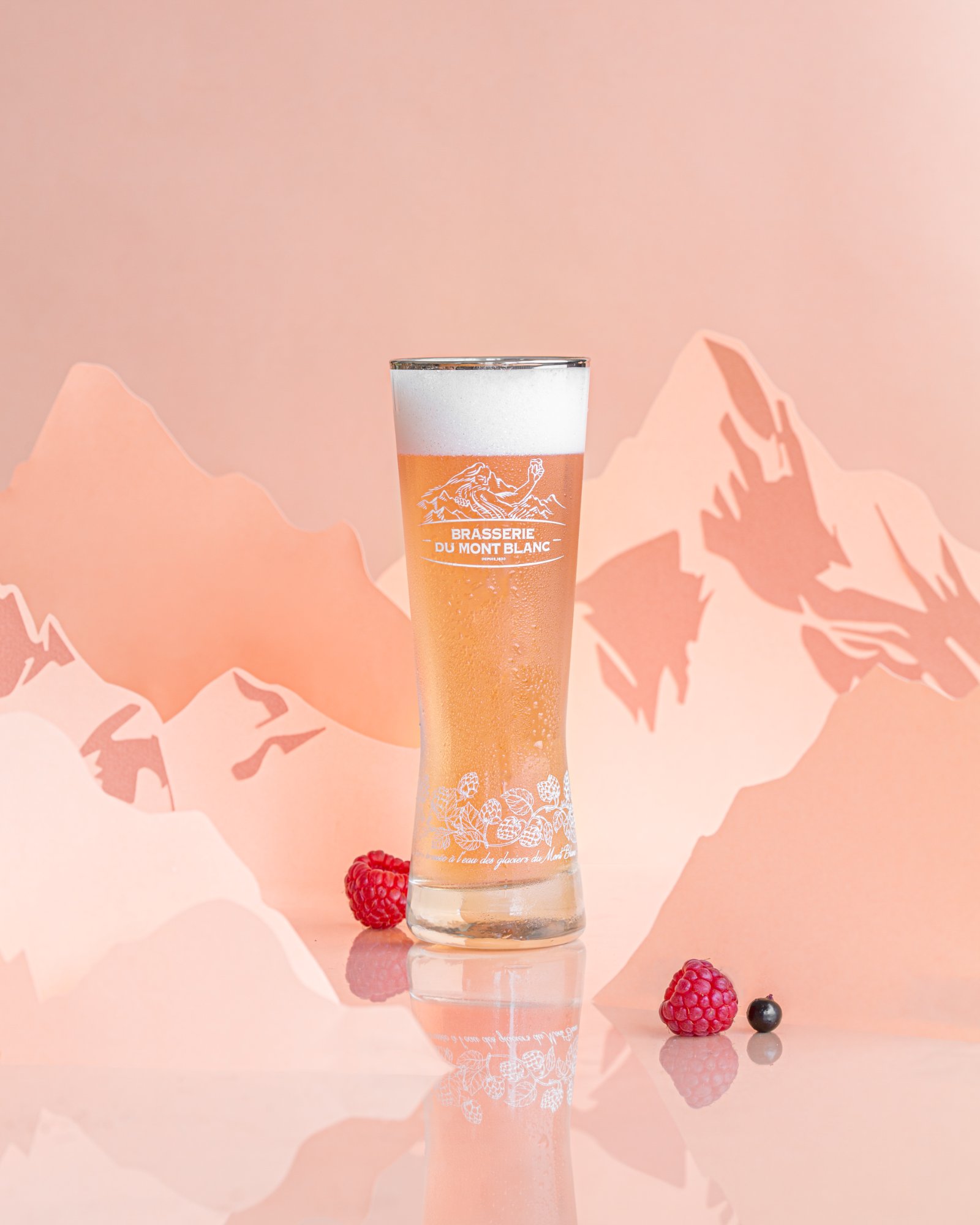 Brasserie du Mont Blanc, Studio et Paper Art